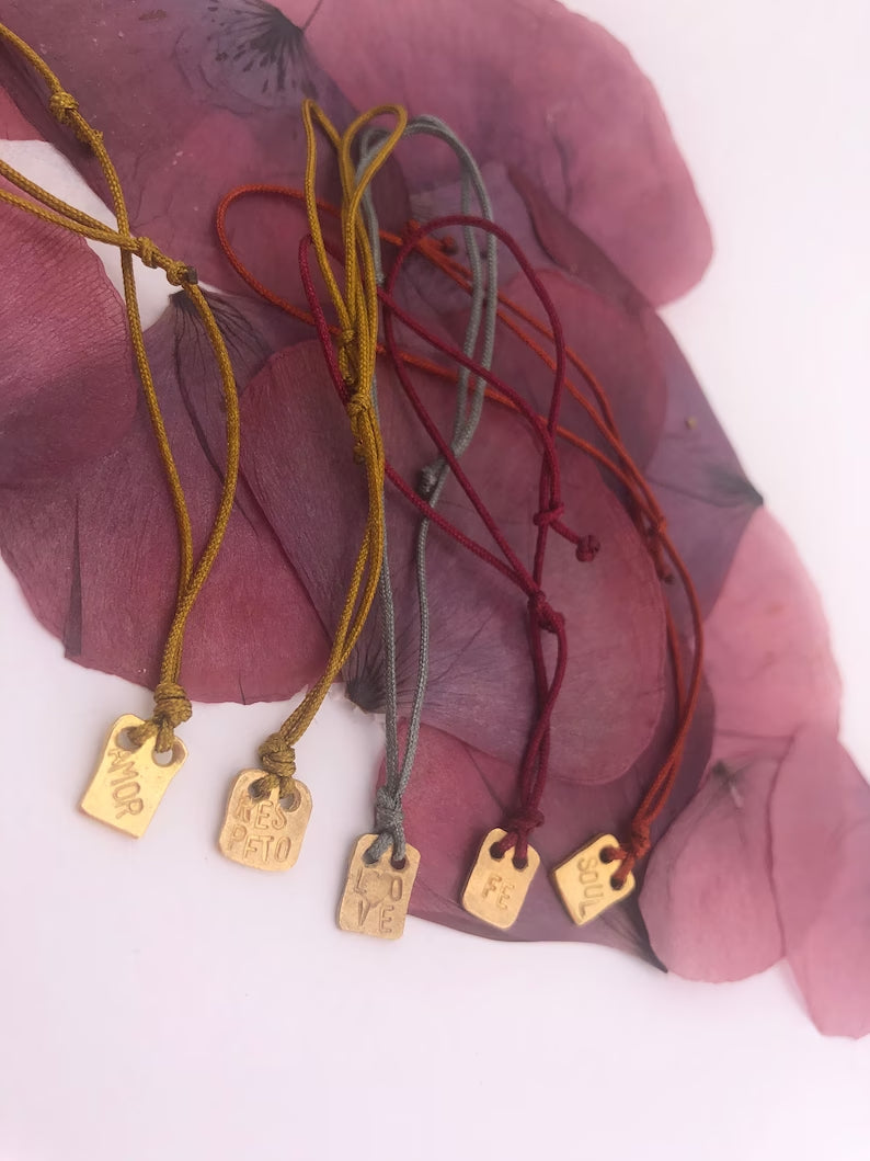 PULSERAS DE AMULETO