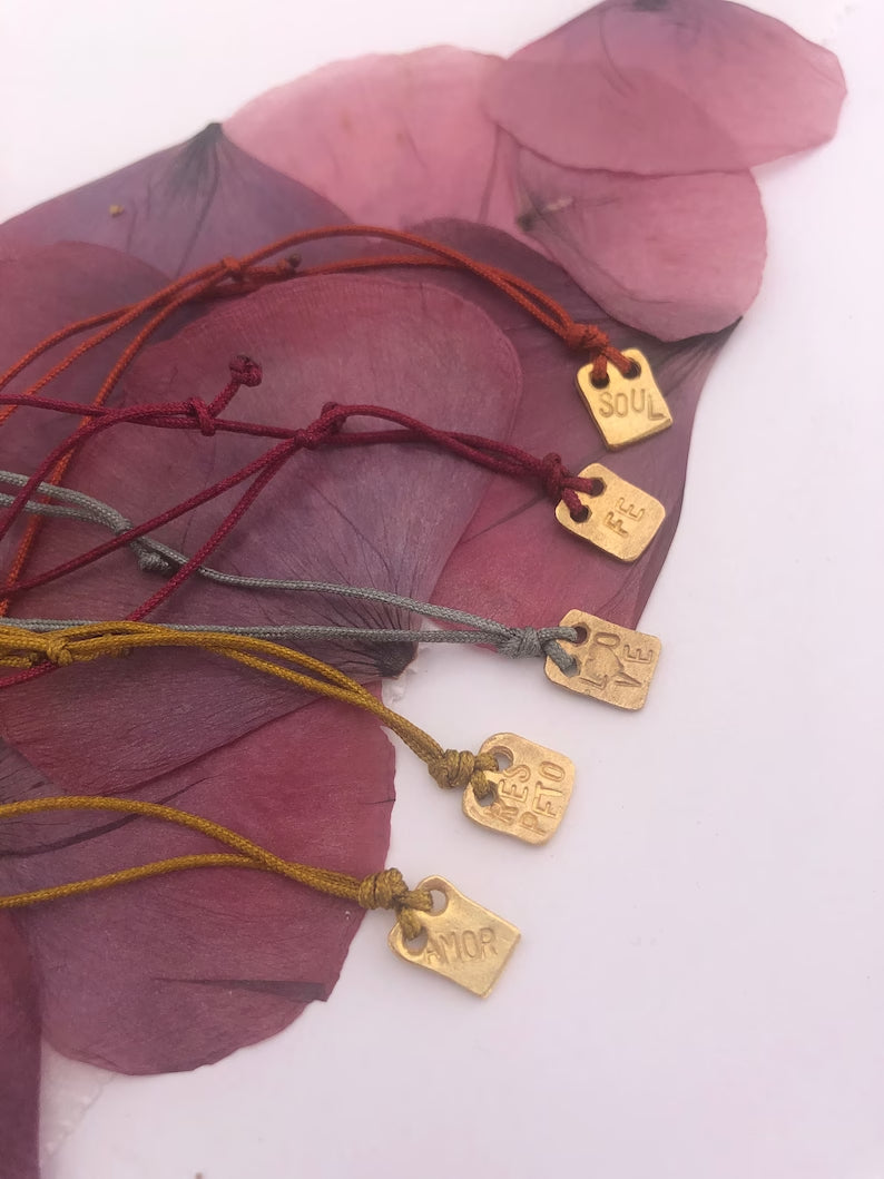 PULSERAS DE AMULETO
