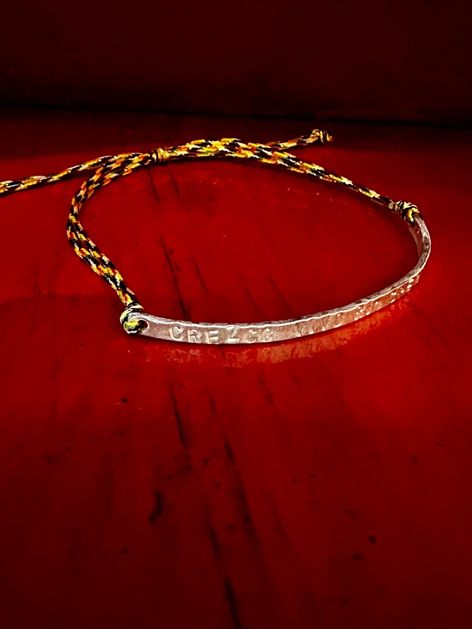 Pulcera Amuleto Linea - Crezco, vivo, río, creo, amor!