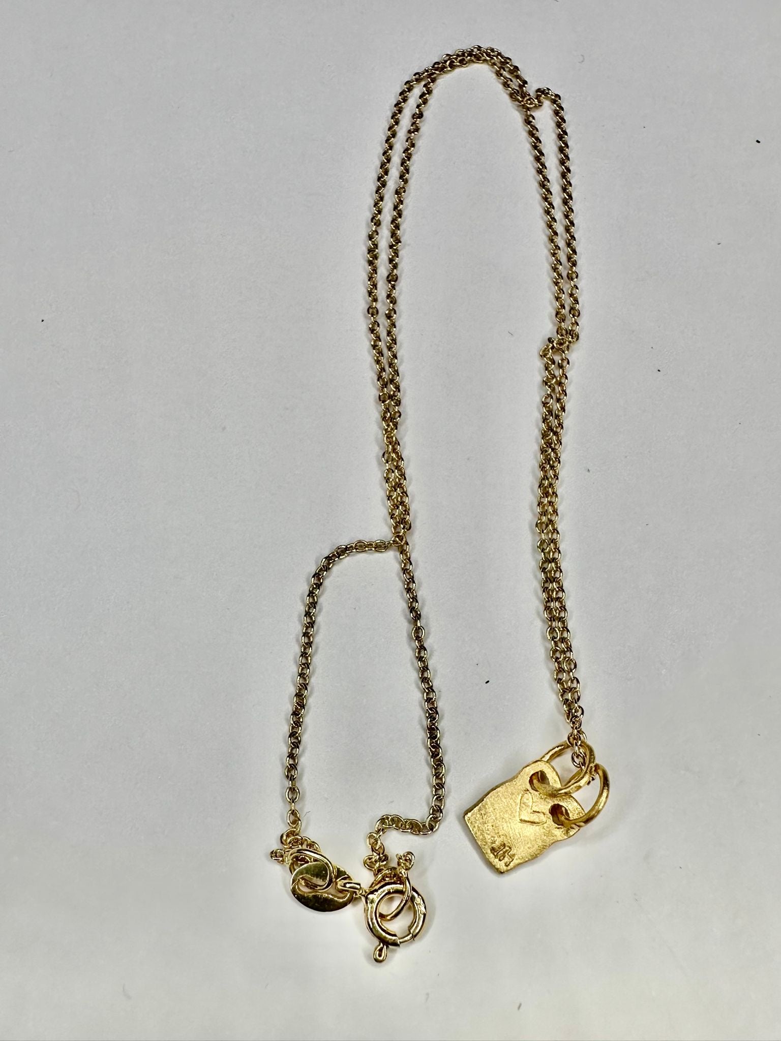 PAZ Baby amuleto gold