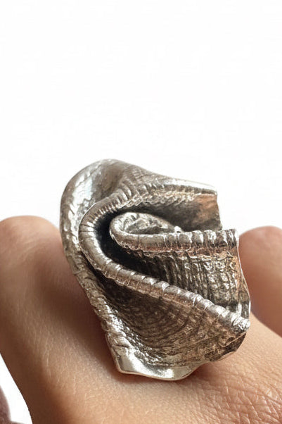 Anillo serie “Doblez”