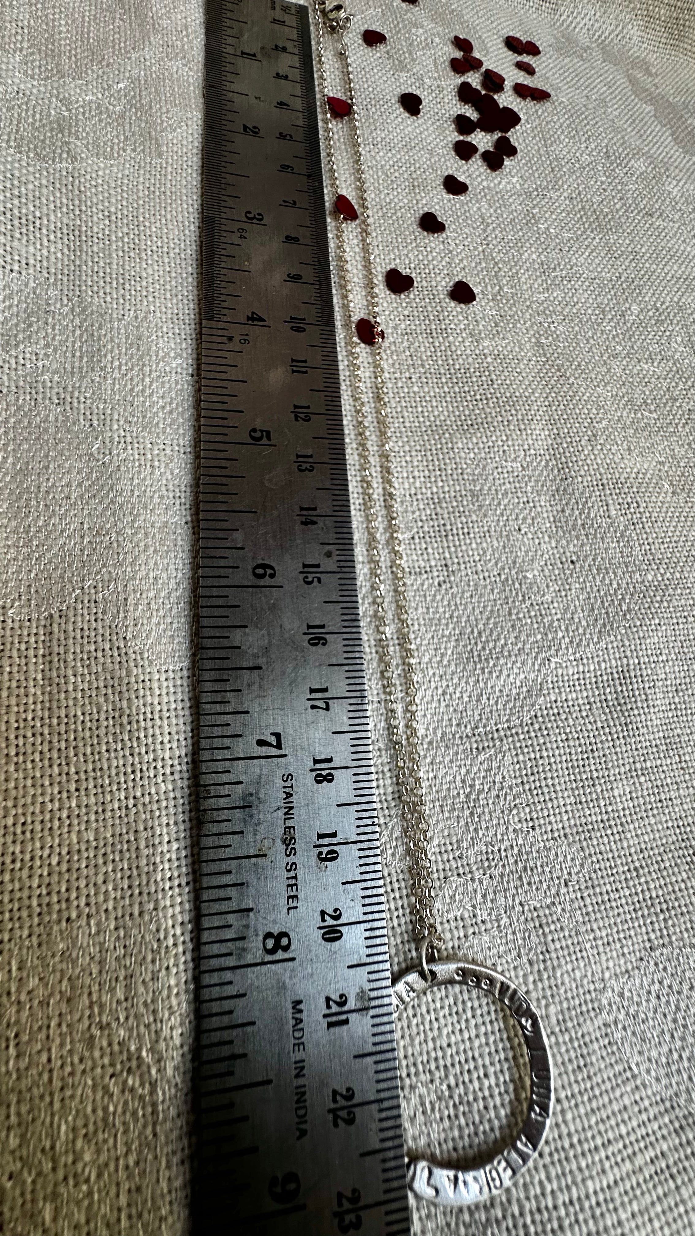 Amuleto círculo abierto