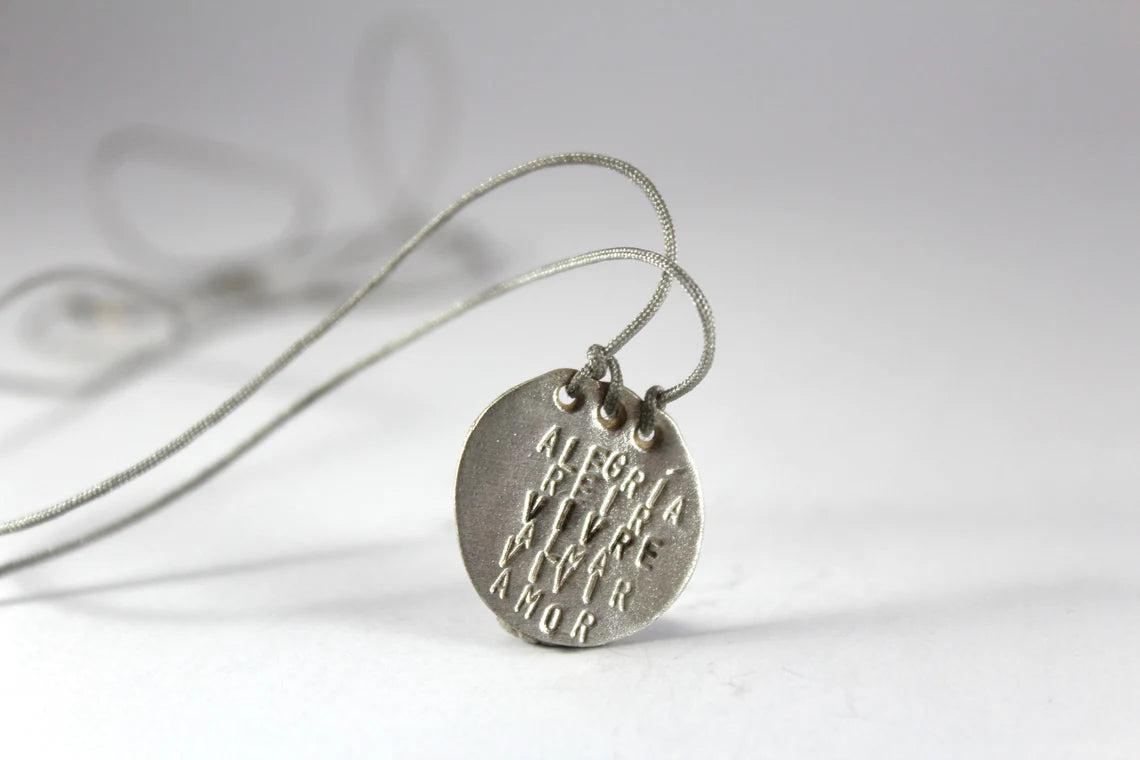 ALEGRIA Amuleto de plata