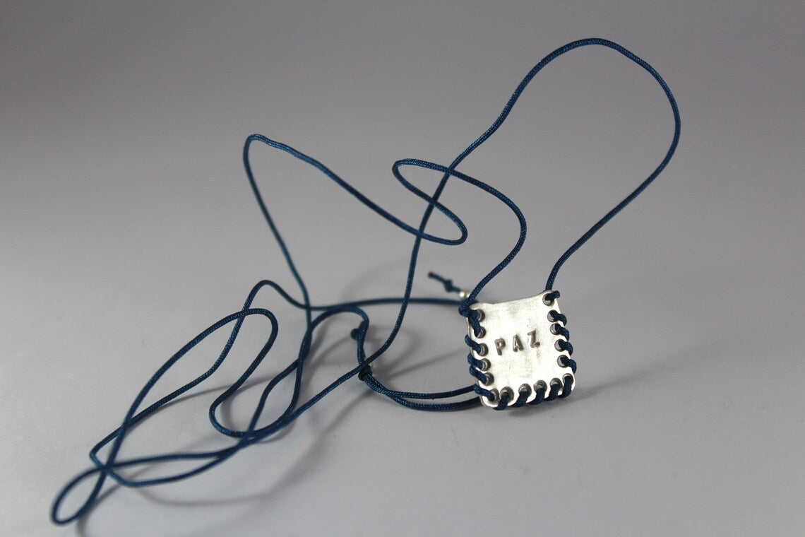 PAZ Amuleto de plata