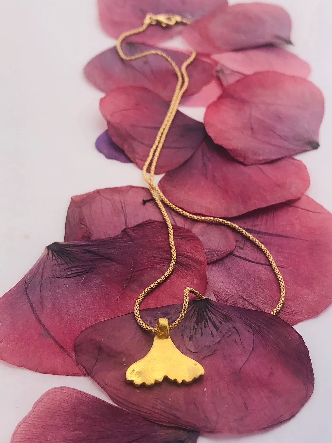 COLA DE SIRENA DORADA