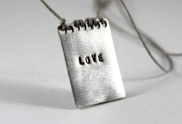 PALABRAS DE AMOR Amuleto de plata